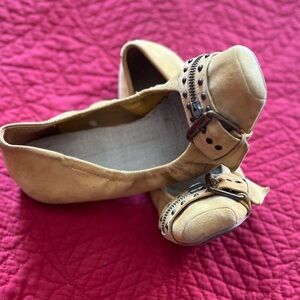 JESSICA SIMPSON-GENUINE SUEDE SQUARE TOE FLATS w/studs and zips  gold size 8